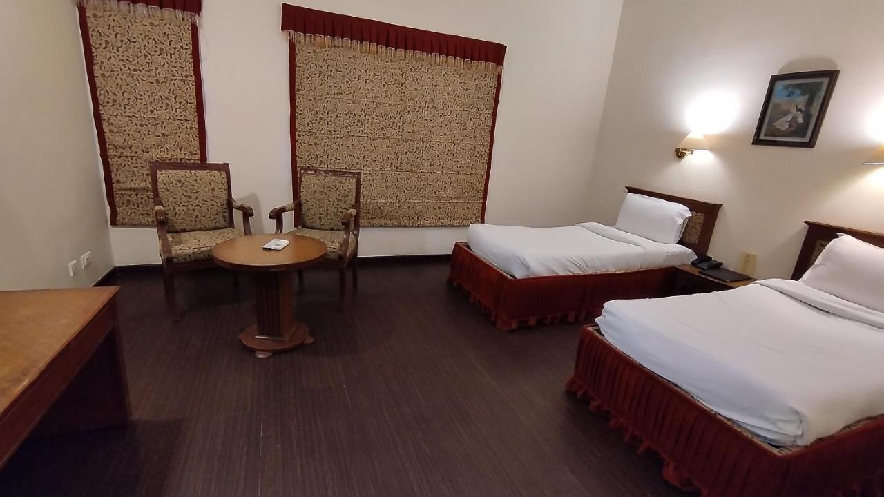 Hotel Sepal Bathinda Dış mekan fotoğraf