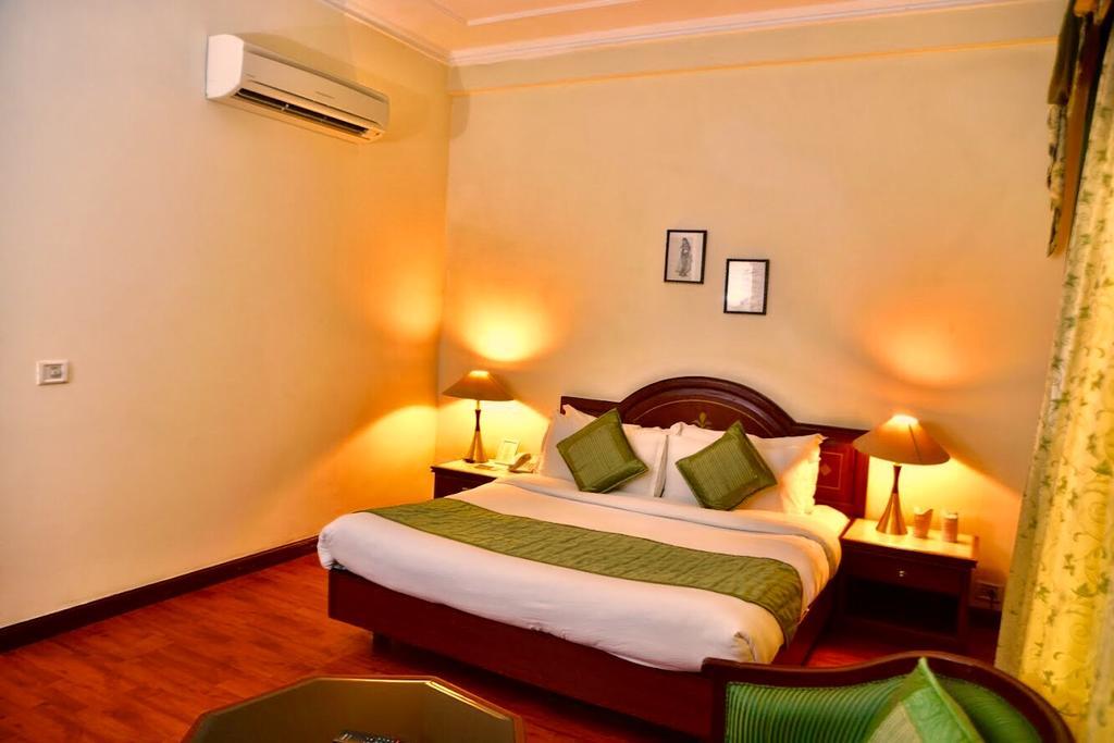 Hotel Sepal Bathinda Dış mekan fotoğraf