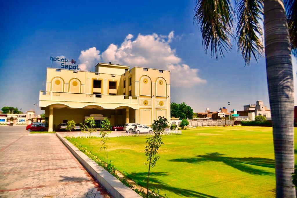 Hotel Sepal Bathinda Dış mekan fotoğraf